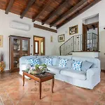Villa Rossu