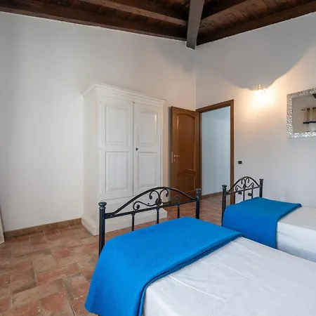 Villa Rossu Nuxis