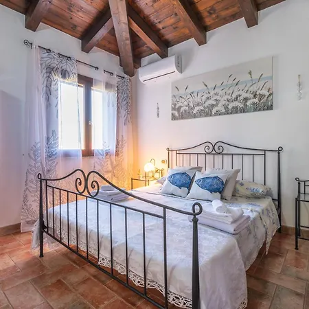 Villa Rossu